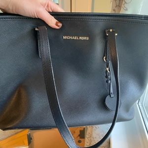 Michael Kors Medium Jet Set Tote